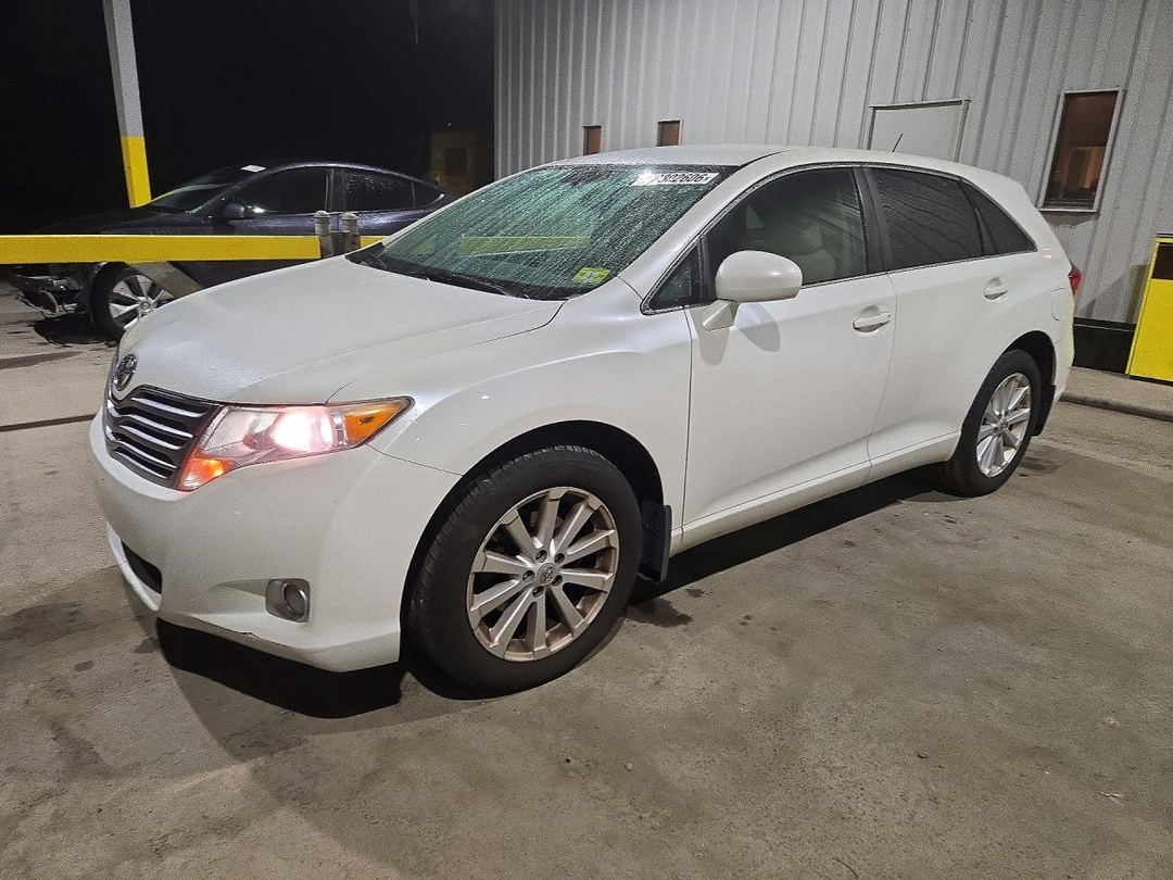منظر 2011 TOYOTA VENZA AWD 4CYL، زاوية 1