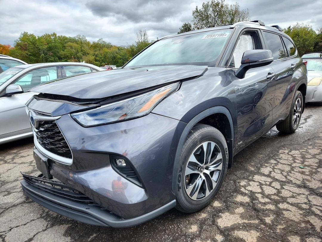 Vue de 2023 TOYOTA HIGHLANDER HYBRID XLE, angle 1