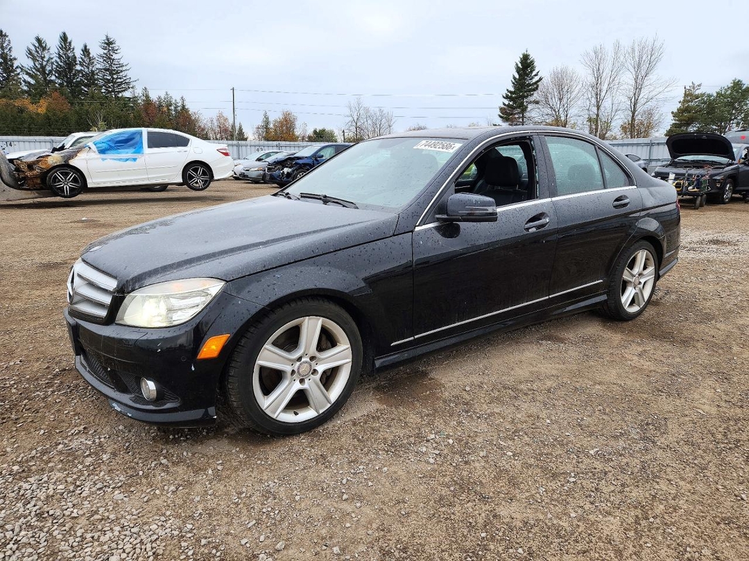 Vista de 2010 MERCEDES-BENZ C 300 4MATIC, ángulo 1