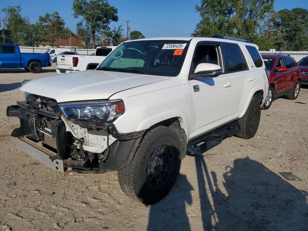 Vue de 2019 TOYOTA 4RUNNER SR5 PREMIUM, angle 1