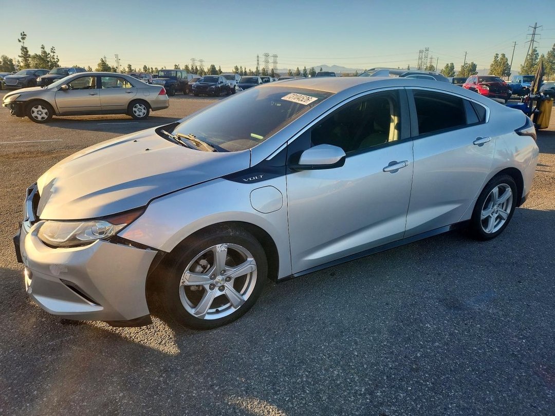 Vue de 2016 CHEVROLET VOLT LT, angle 1