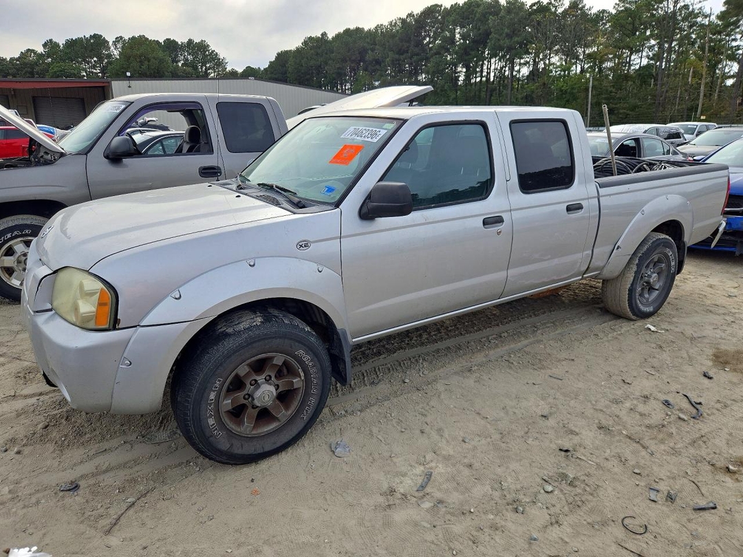 Vue de 2004 NISSAN FRONTIER XE-V6, angle 1