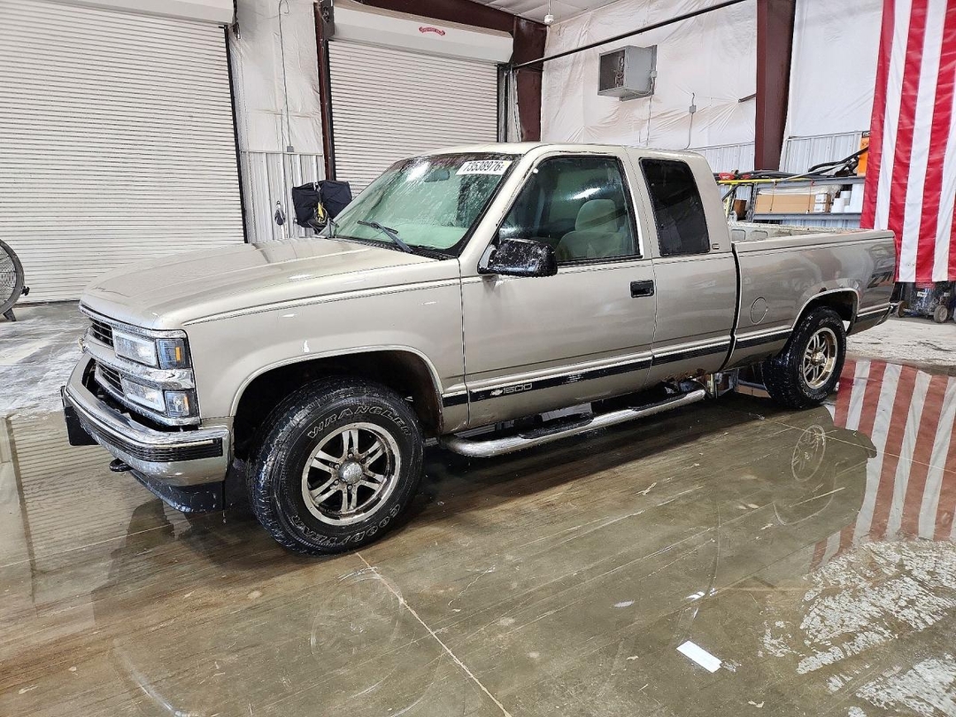 Vue de 1998 CHEVROLET GMT-400 K1500, angle 1
