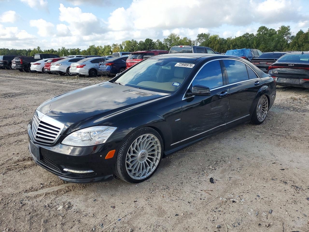 Вид 2012 MERCEDES-BENZ S 550, угол 1