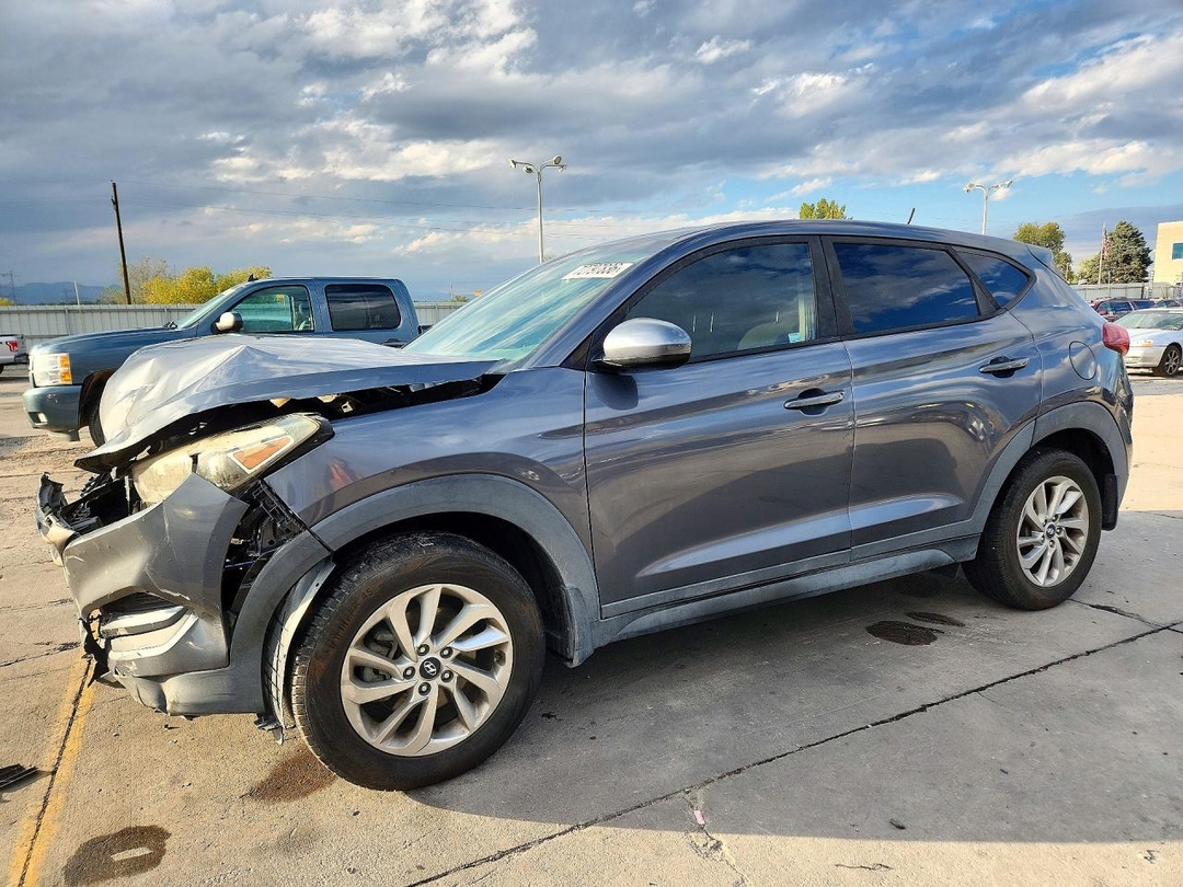 Vedere 2016 HYUNDAI TUCSON SE, unghi 1