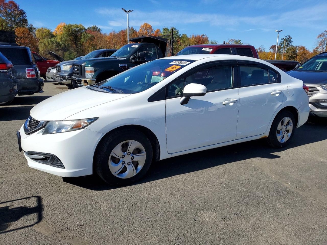 Vue de 2015 HONDA CIVIC LX, angle 1
