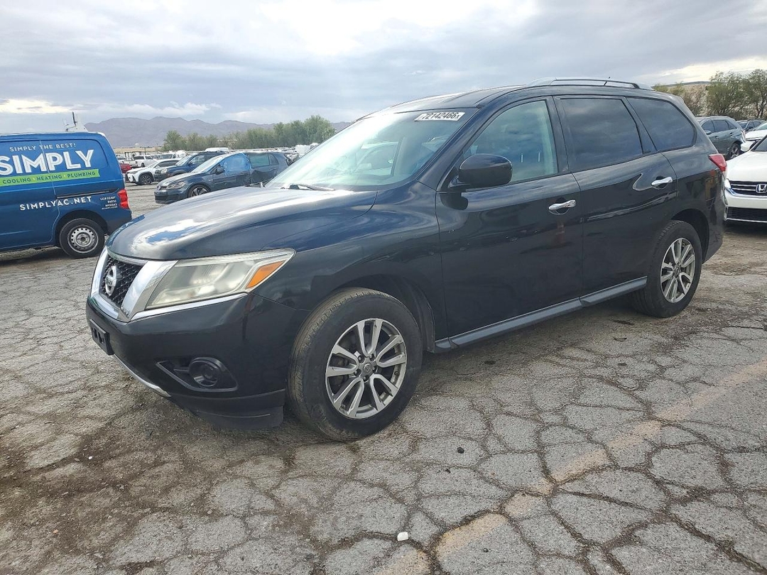 Vue de 2016 NISSAN PATHFINDER S, angle 1