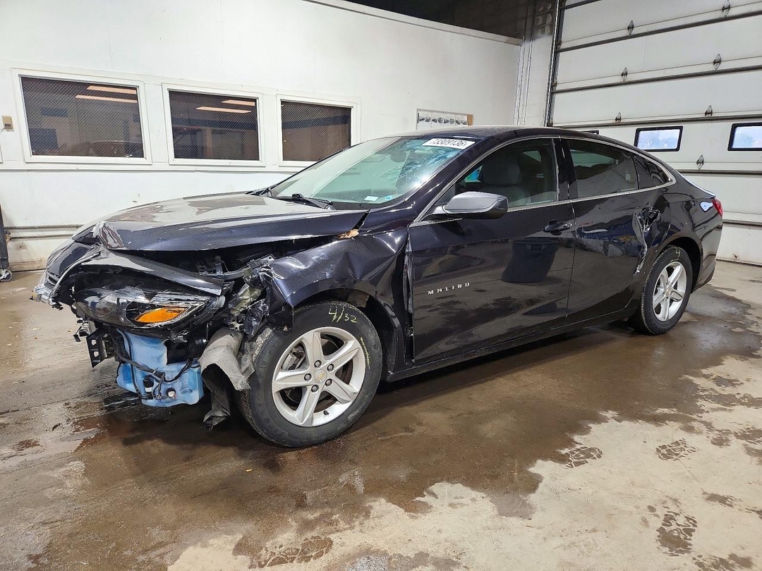 منظر 2022 CHEVROLET MALIBU LS، زاوية 1