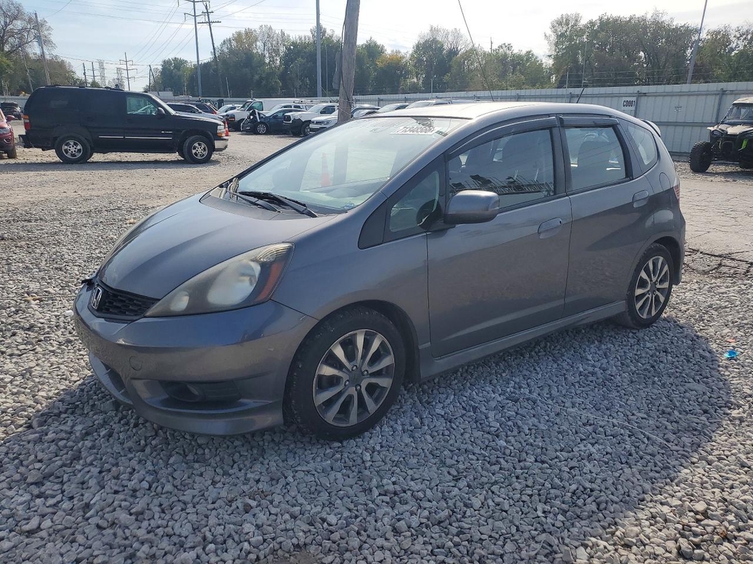 منظر 2013 HONDA FIT SPORT، زاوية 1