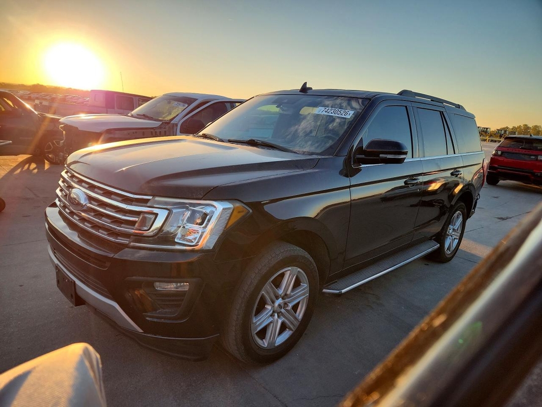 Vue de 2019 FORD EXPEDITION XLT, angle 1
