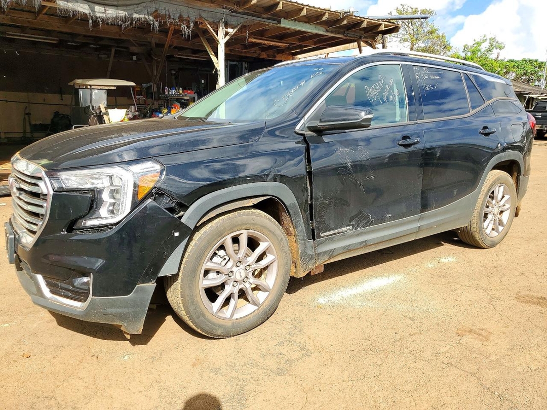 Vista de 2024 GMC TERRAIN SLT, ángulo 1