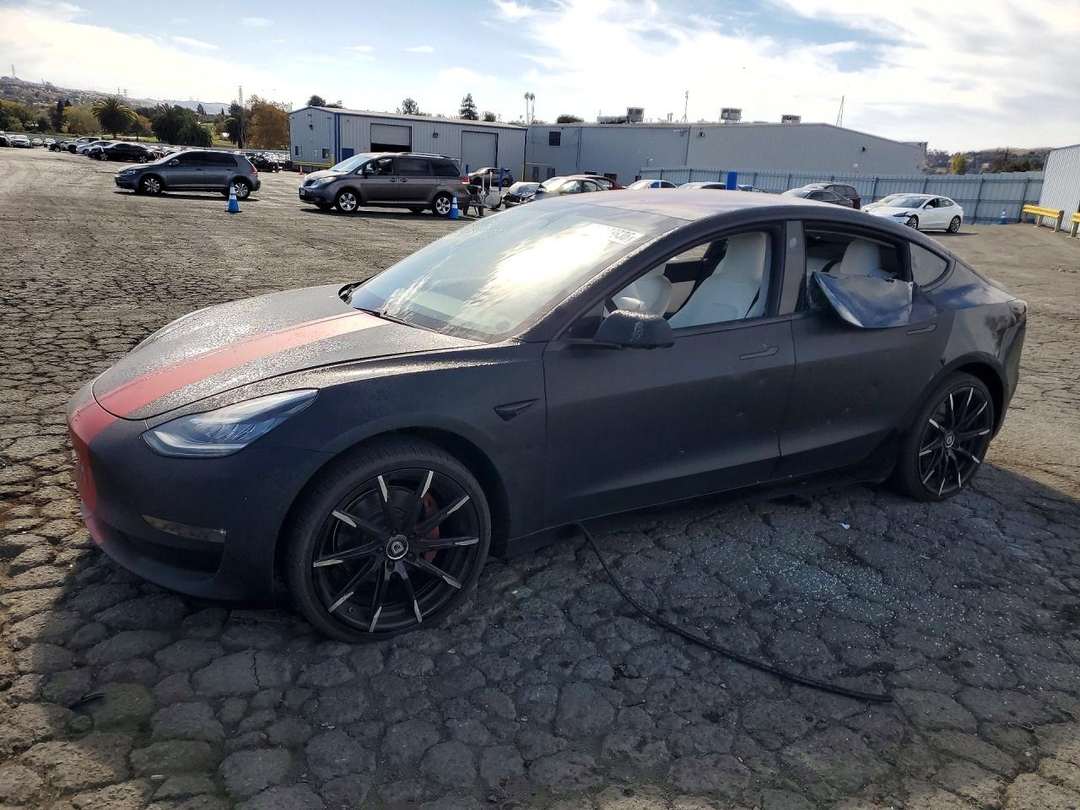 منظر 2018 TESLA MODEL 3، زاوية 1