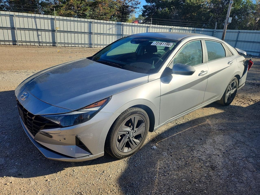 منظر 2023 HYUNDAI ELANTRA SEL، زاوية 1
