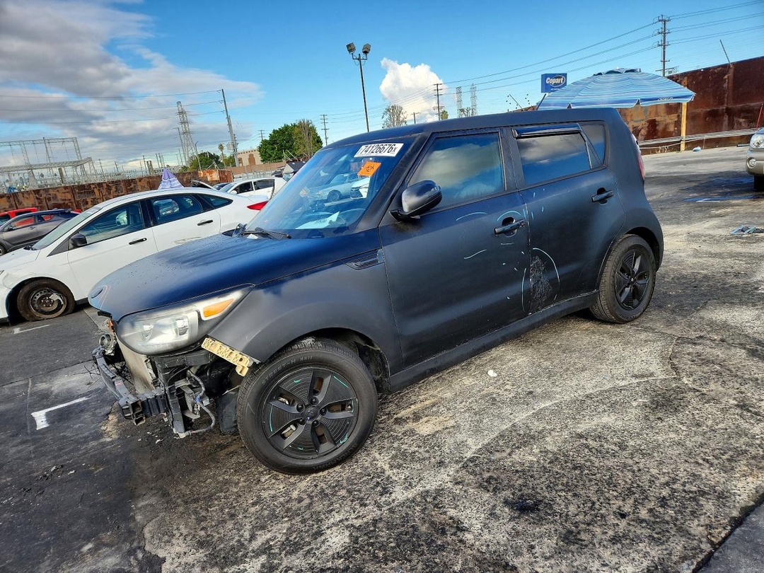 Vue de 2016 KIA SOUL EV +, angle 1