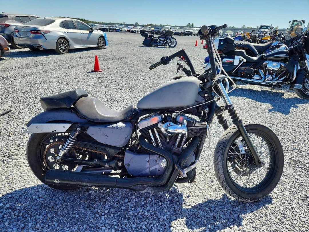 Вид 2008 HARLEY-DAVIDSON XL1200 N, угол 1