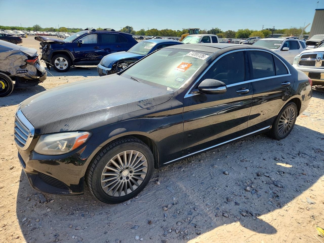 Vista de 2015 MERCEDES-BENZ C 300 4MATIC, ángulo 1