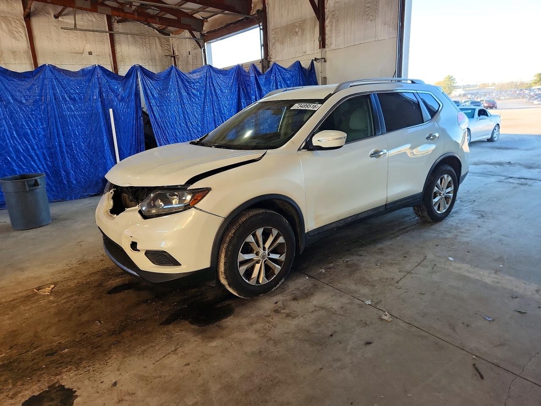 Vista de 2015 NISSAN ROGUE SV, ángulo 1