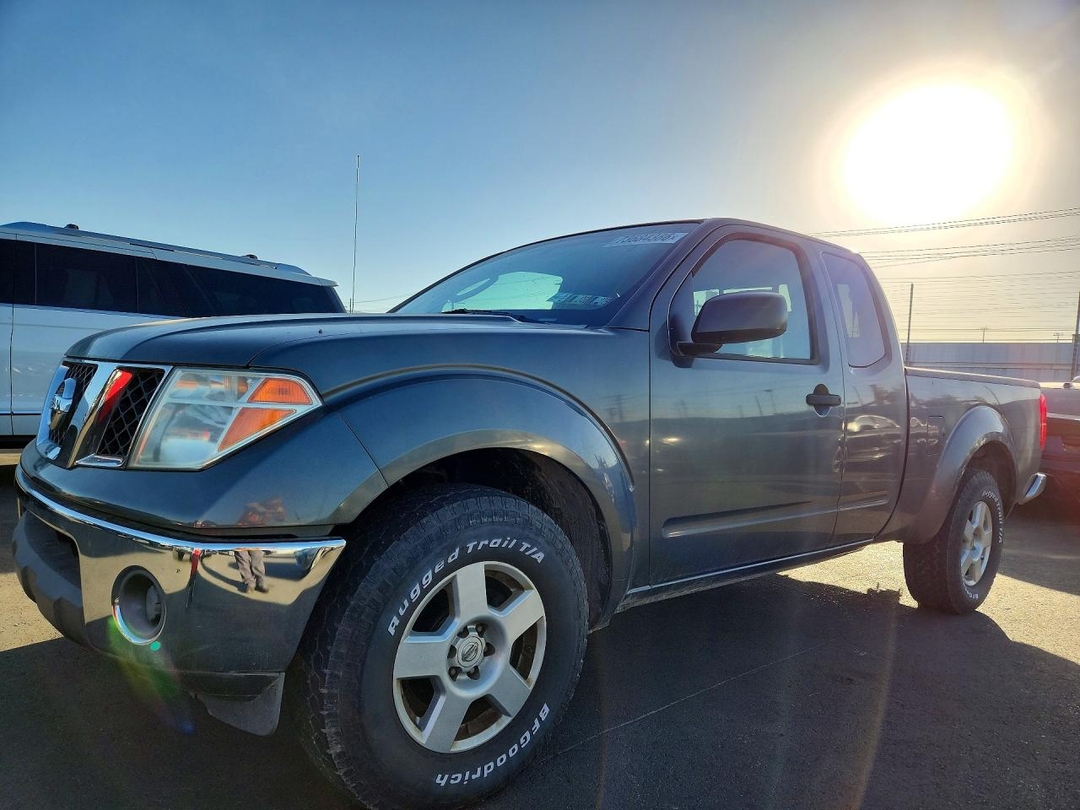 Вид 2008 NISSAN FRONTIER SE V6, угол 1