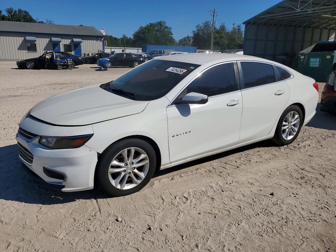 Вид 2016 CHEVROLET MALIBU LT, угол 1