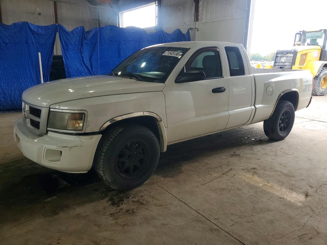 Vue de 2011 DODGE DAKOTA SLT, angle 1