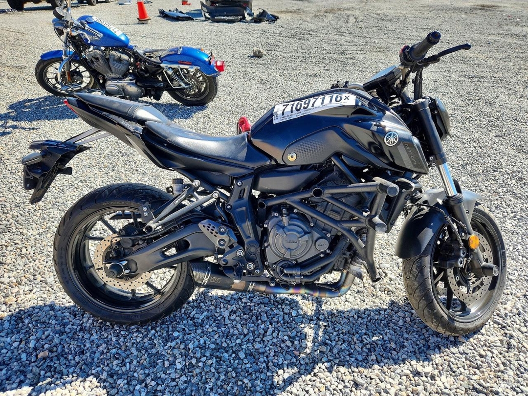 منظر 2022 YAMAHA MT07 C، زاوية 1
