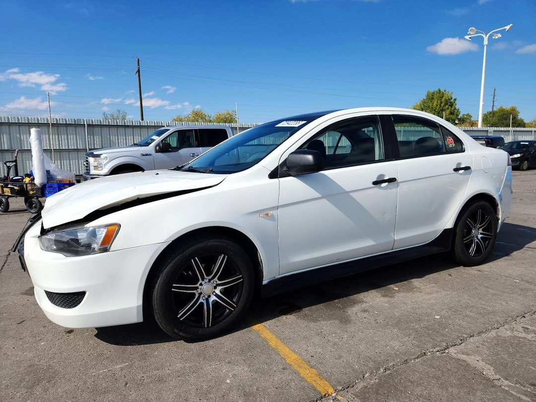 Вид 2011 MITSUBISHI LANCER DE, угол 1