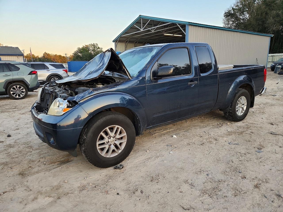 Vue de 2017 NISSAN FRONTIER SV, angle 1