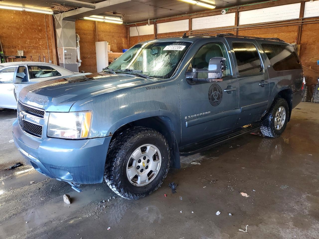 Вид 2009 CHEVROLET SUBURBAN K1500 LT, угол 1
