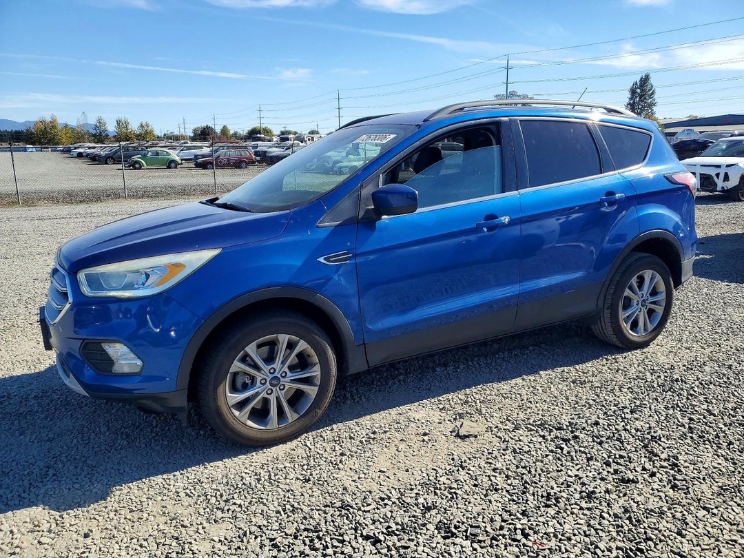 Vue de 2017 FORD ESCAPE SE, angle 1