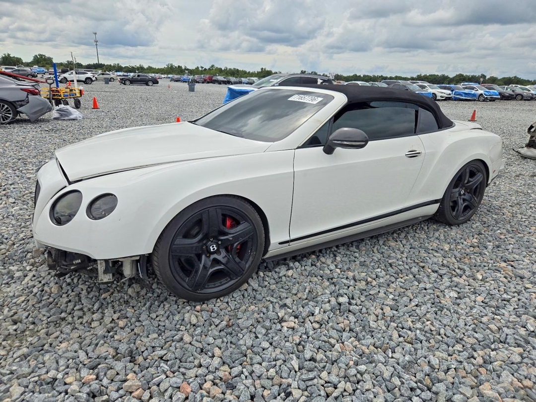 منظر 2013 BENTLEY CONTINENTAL GTC، زاوية 1