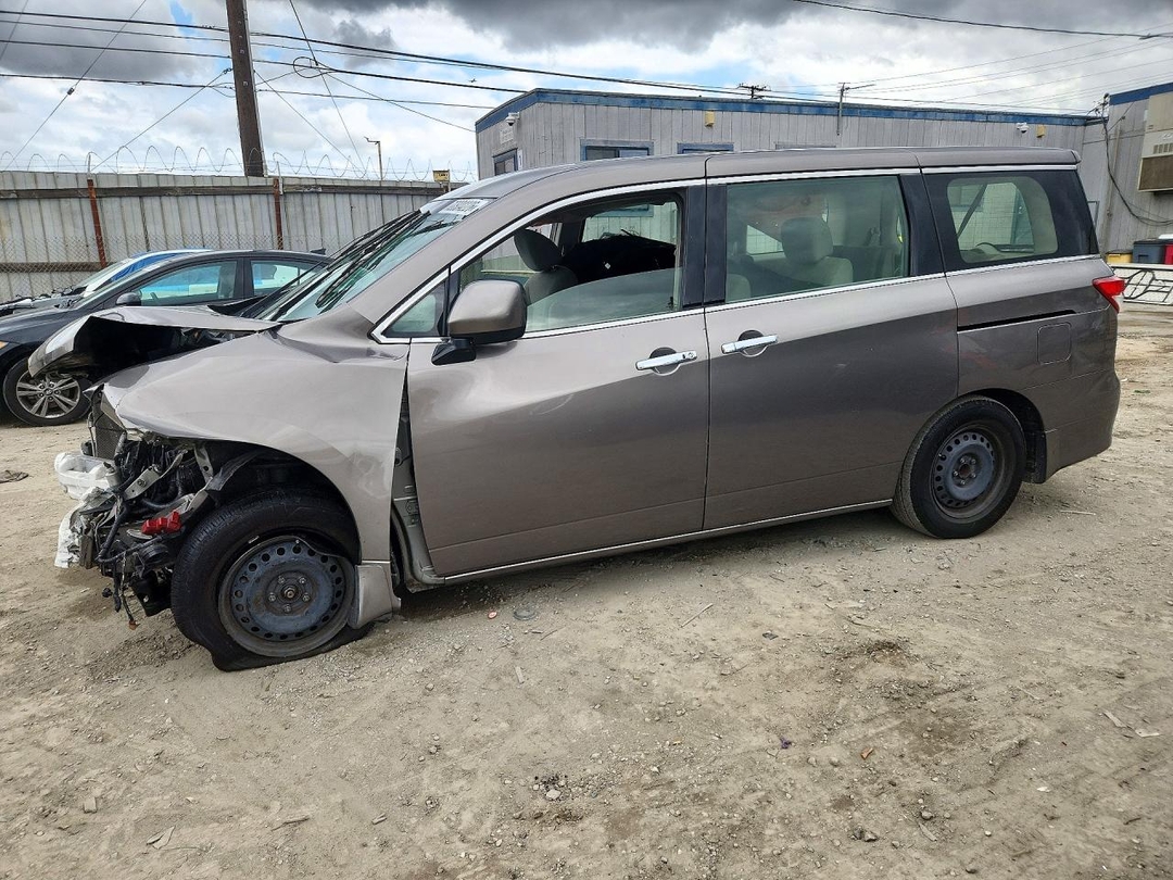Vue de 2015 NISSAN QUEST 3.5 S, angle 1