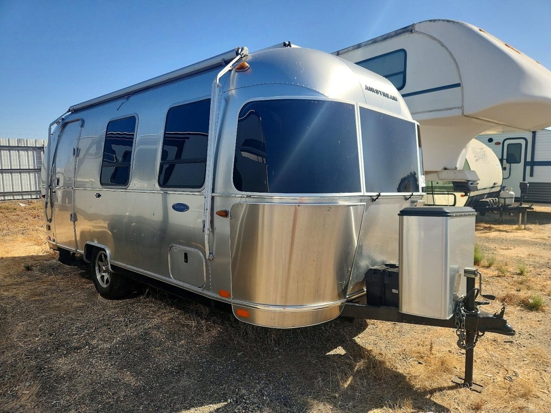 Vedere 2016 AIRSTREAM CAMPER, unghi 1