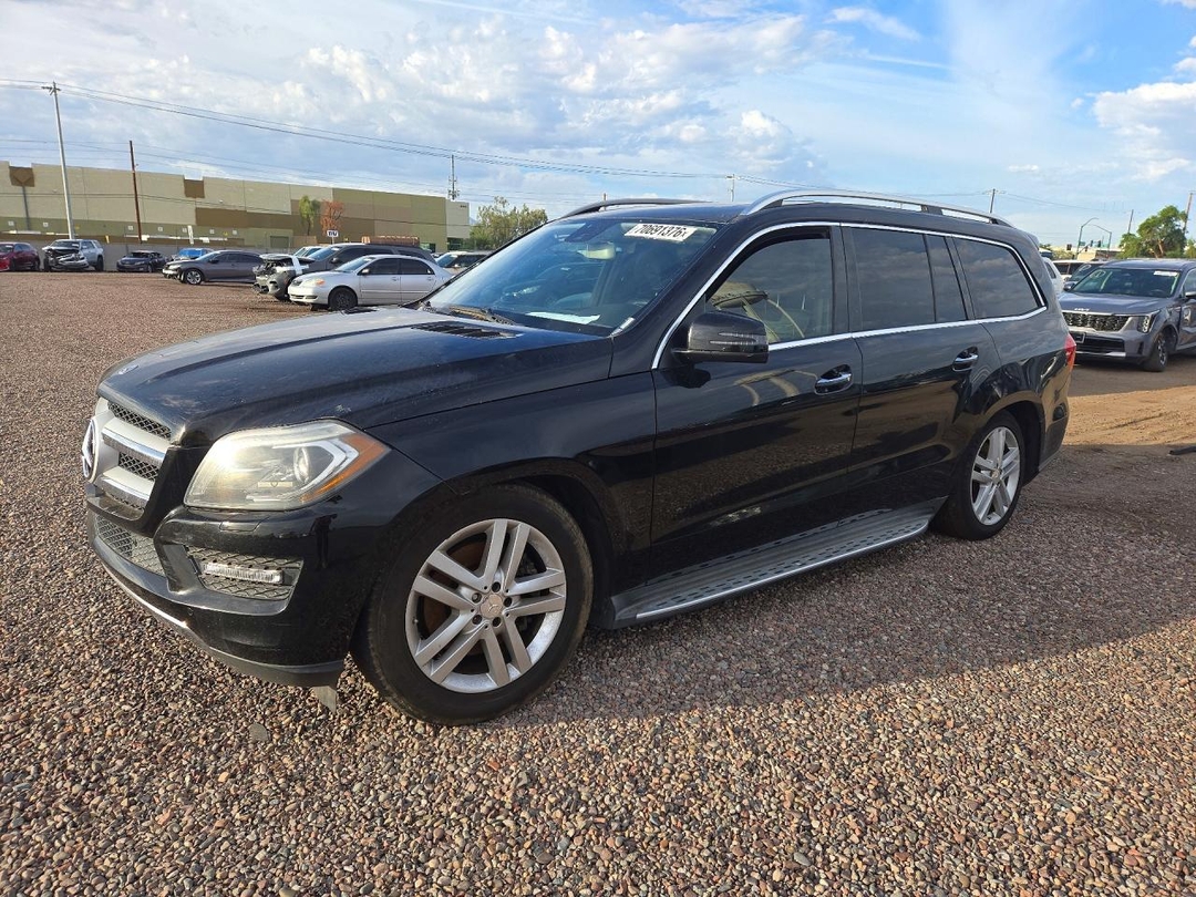 Vedere 2015 MERCEDES-BENZ GL 450 4MATIC, unghi 1
