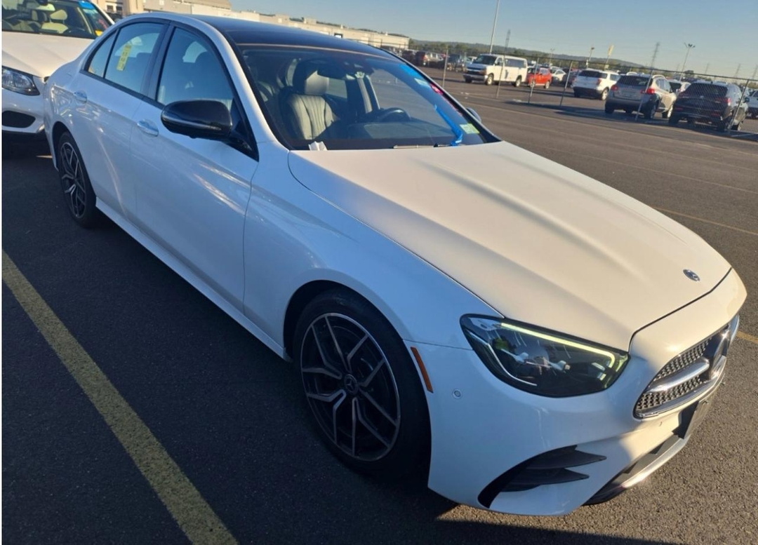 Вид 2021 MERCEDES-BENZ E 450 4MATIC, угол 1