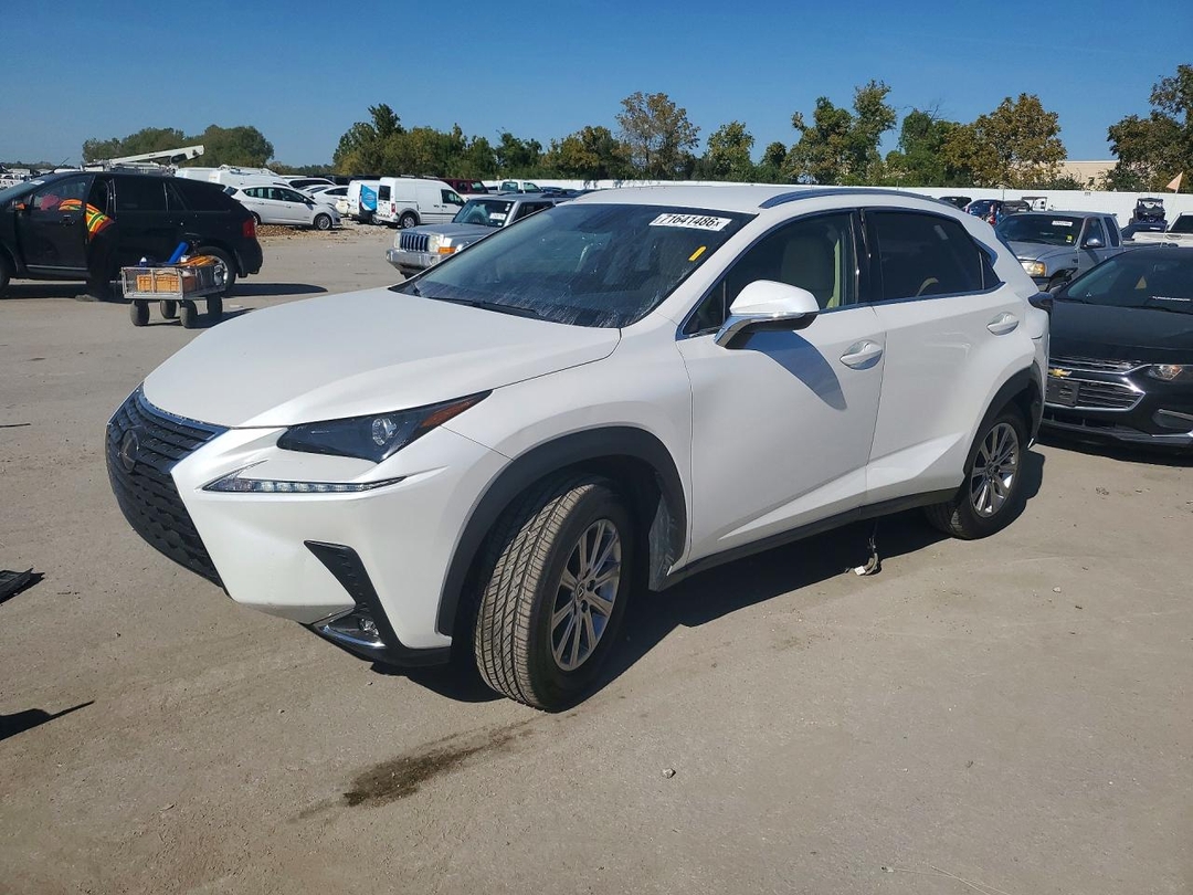 Vedere 2021 LEXUS NX 300 BASE, unghi 1