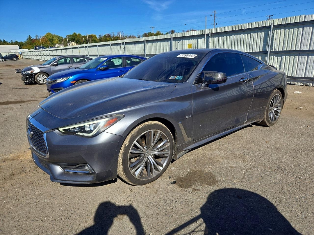Vista de 2017 INFINITI Q60 3.0T PREMIUM, ángulo 1