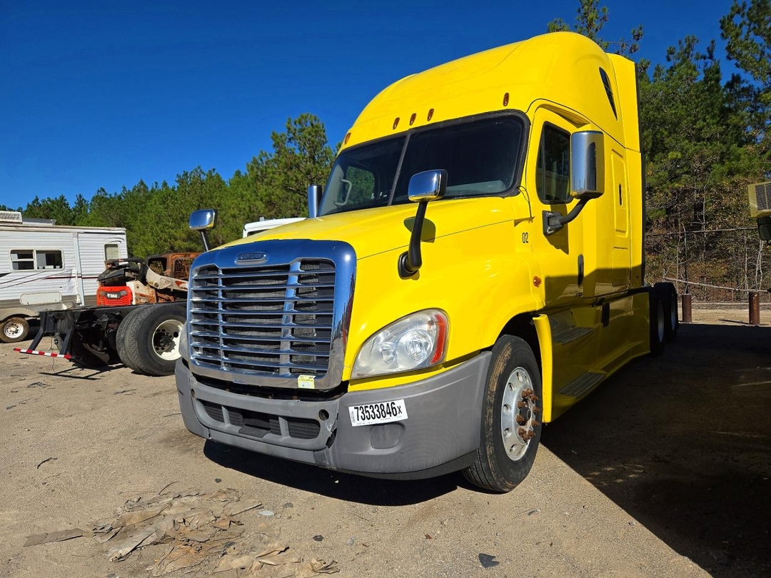 Vedere 2017 FREIGHTLINER CASCADIA 125, unghi 1