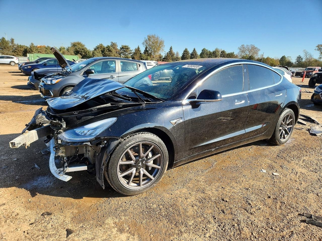 2018 TESLA MODEL 3 view, angle 1
