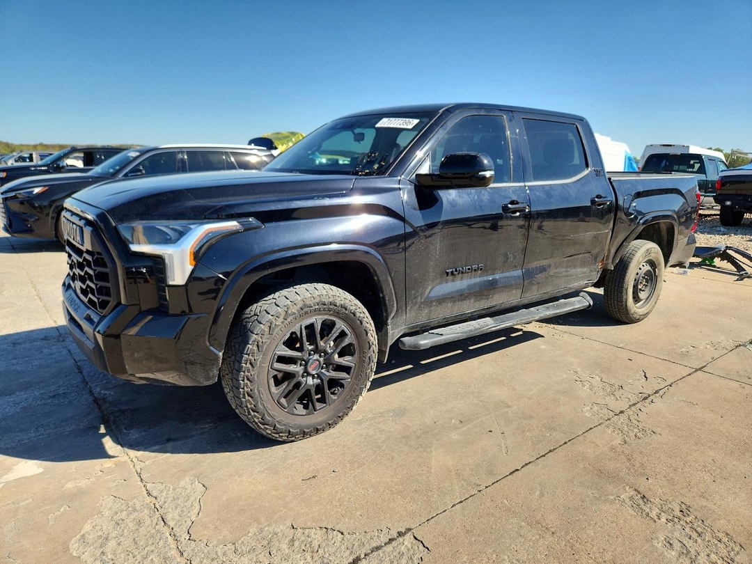 Vedere 2022 TOYOTA TUNDRA SR5, unghi 1
