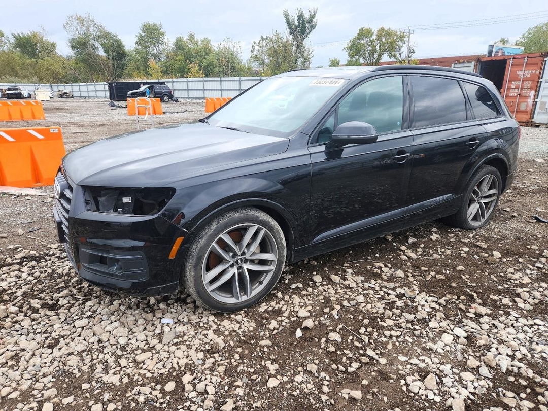 Вид 2017 AUDI Q7 PRESTIGE, угол 1