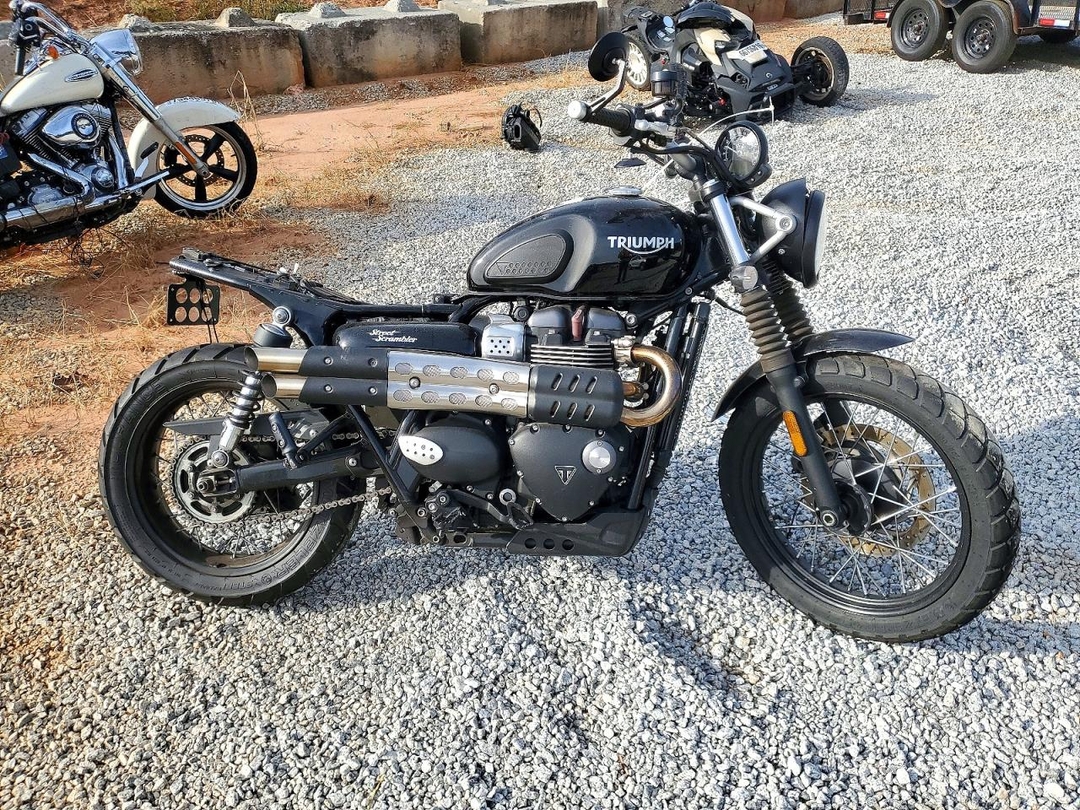Vista de 2017 TRIUMPH MOTORCYCLE STREET SCRAMBLER, ángulo 1
