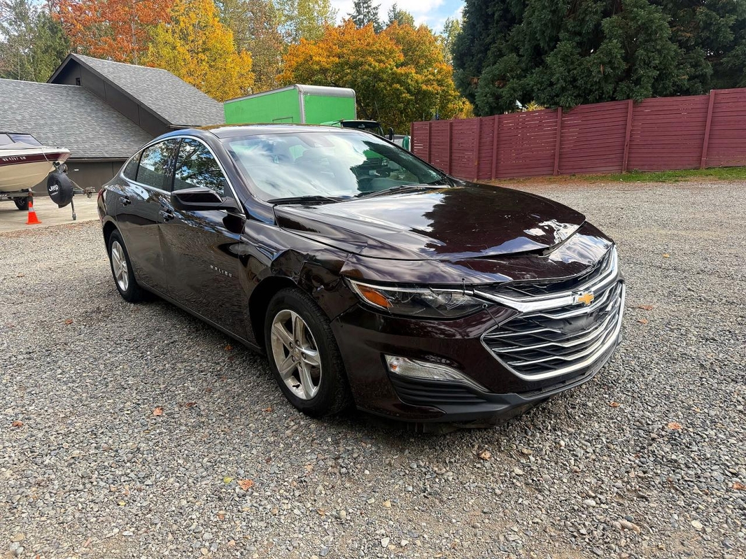 Vedere 2021 CHEVROLET MALIBU LS, unghi 1