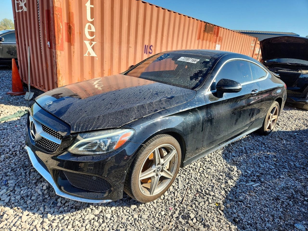 Vue de 2017 MERCEDES-BENZ C 300 4MATIC, angle 1
