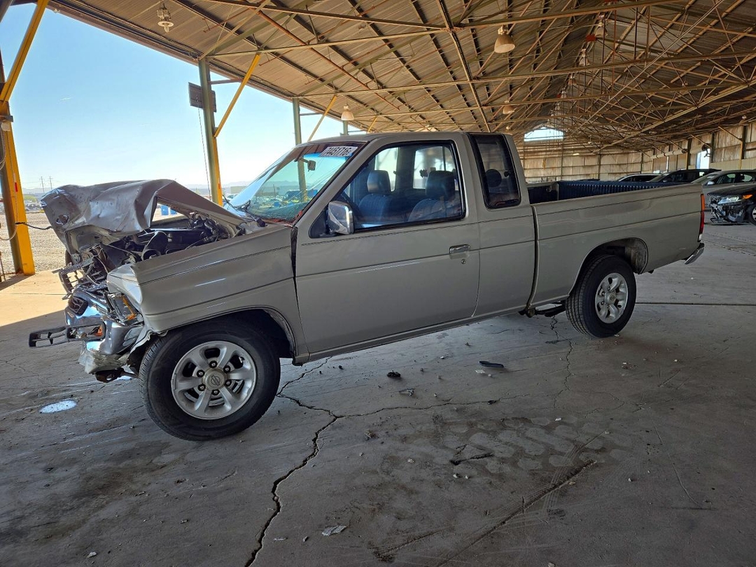 Vista de 1996 NISSAN TRUCK XE, ángulo 1