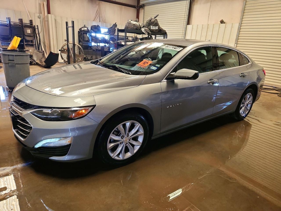 منظر 2025 CHEVROLET MALIBU LT، زاوية 1