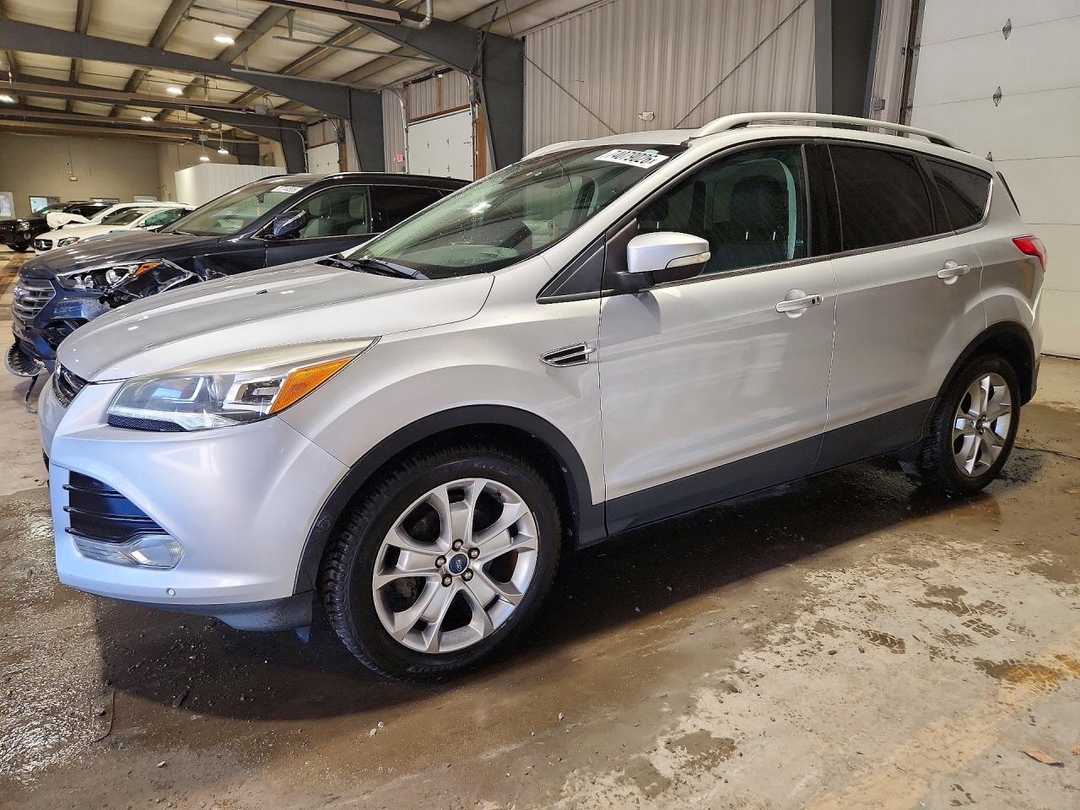 Вид 2014 FORD ESCAPE TITANIUM, угол 1