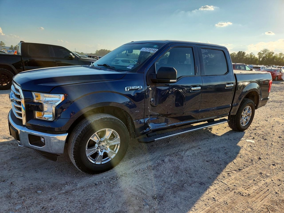 Vista de 2016 FORD F150 SUPERCREW, ángulo 1