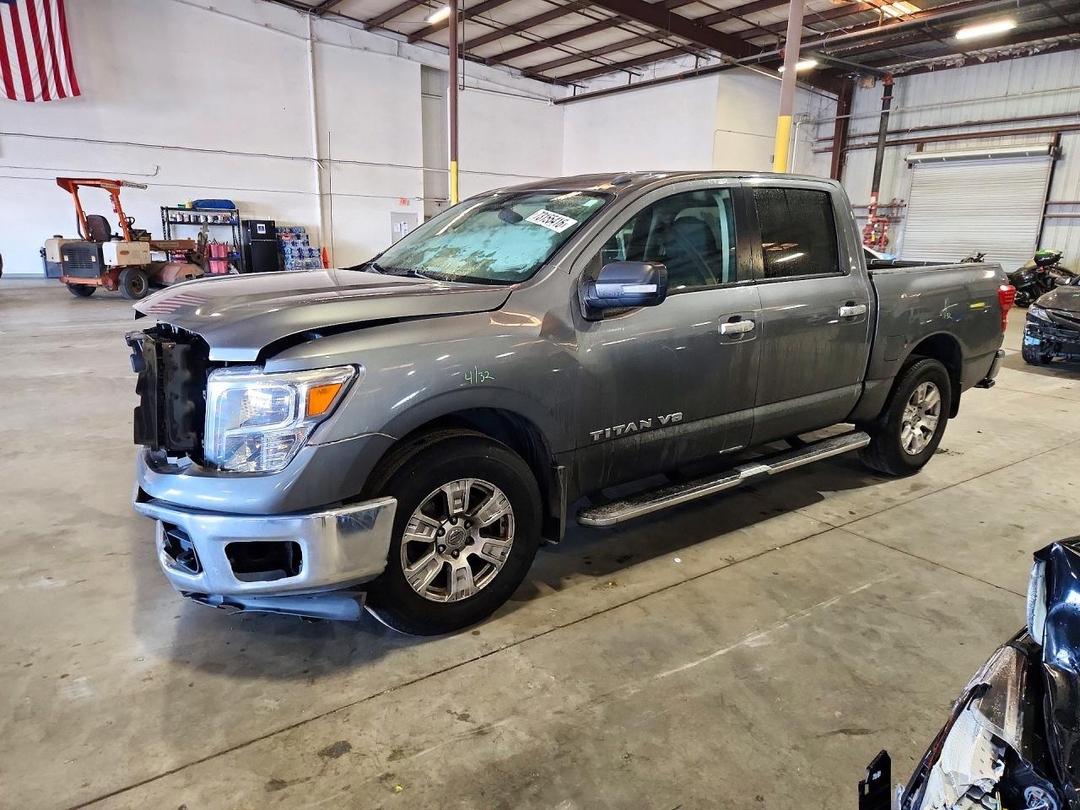 منظر 2019 NISSAN TITAN SV، زاوية 1