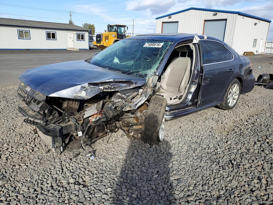 Vedere 2014 VOLKSWAGEN PASSAT SE, unghi 1