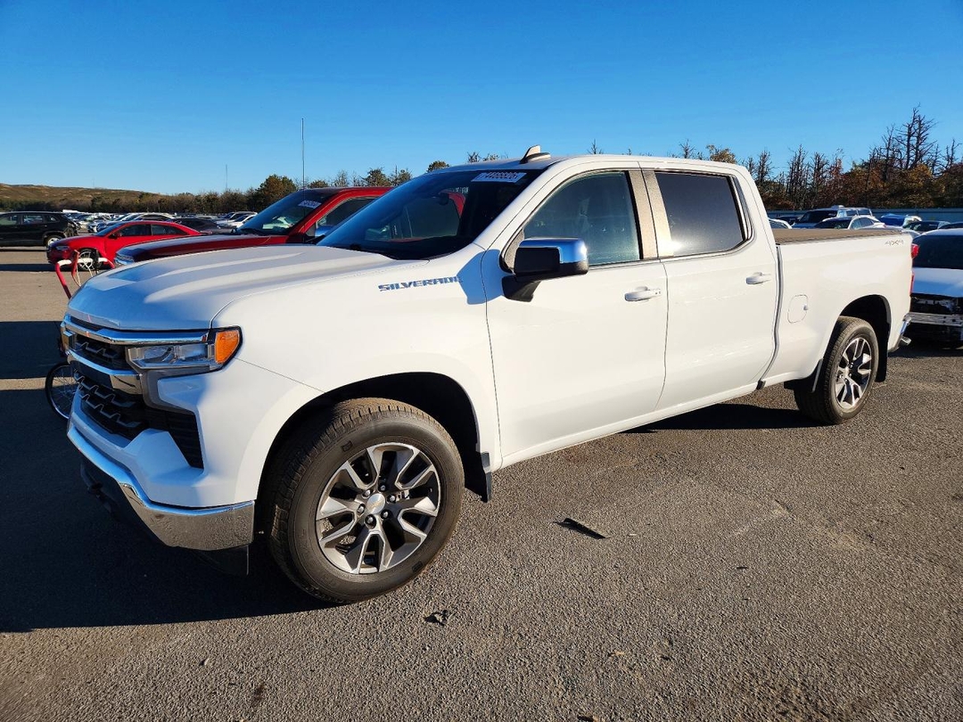 منظر 2023 CHEVROLET SILVERADO K1500 LT، زاوية 1
